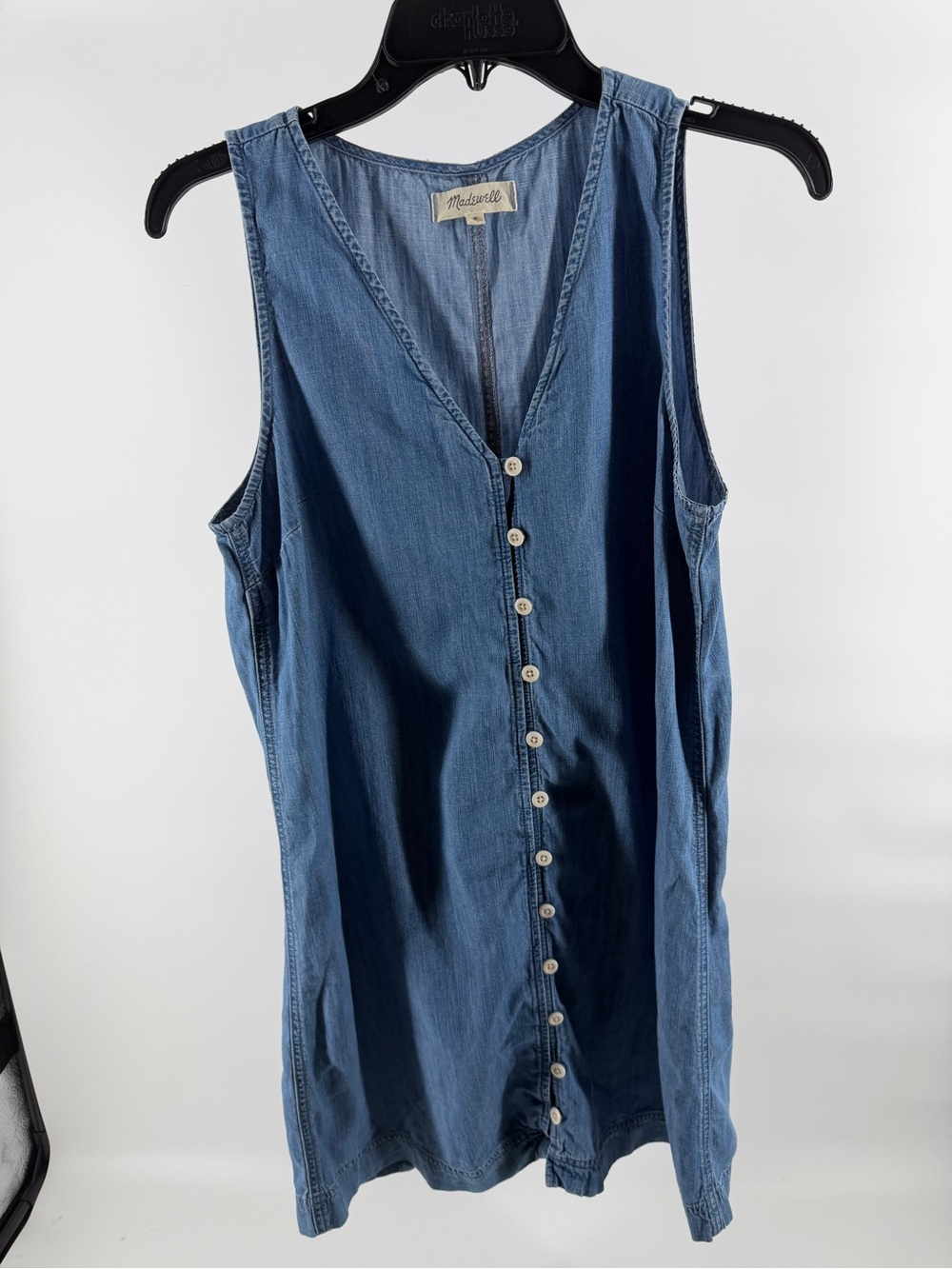 Madewell button front sleeveless easy in haslett wash dress. Size M Style L4473 - Picture 4 of 12